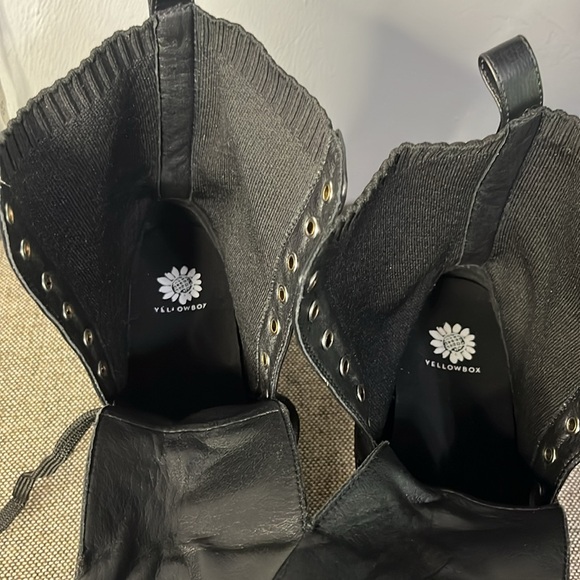 Yellowbox Akie style dark brown boots, size 7 1/2. - Picture 11 of 13